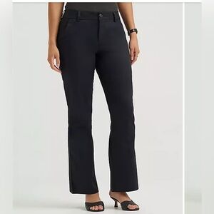 Lee Women's Wrinkle Free Black Bootcut Pants 16L NWT